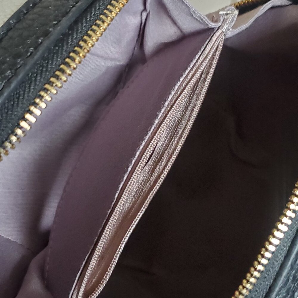 Purse - Picture 4 of 7